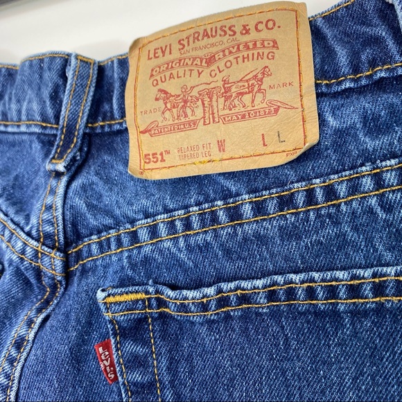 Vintage 551 Levi’s Relaxed Fit Tapered Leg - Picture 6 of 13